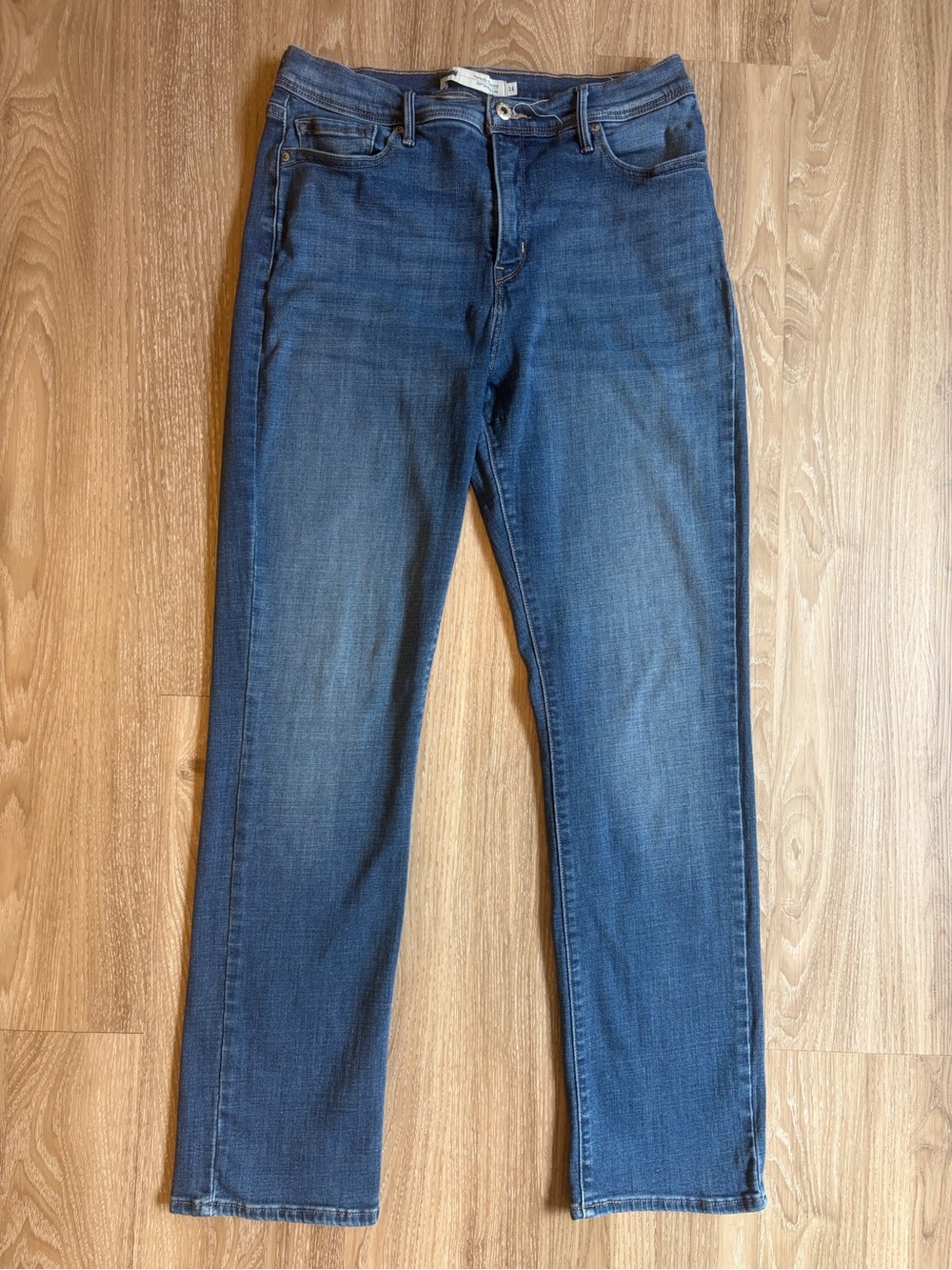 Levi's Women Sz 14M Blue 512 Perfectly Slimming Straight Leg W 32 L 32 Jeans
